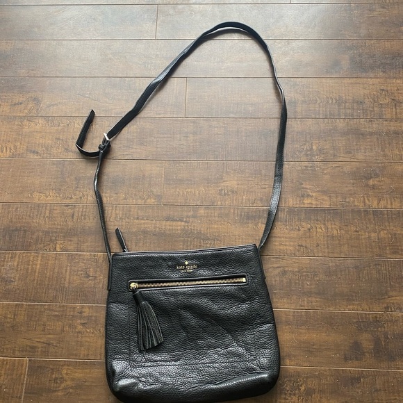 Kate Spade Black Crossbody Bag Sleek Design - Picture 4 of 16